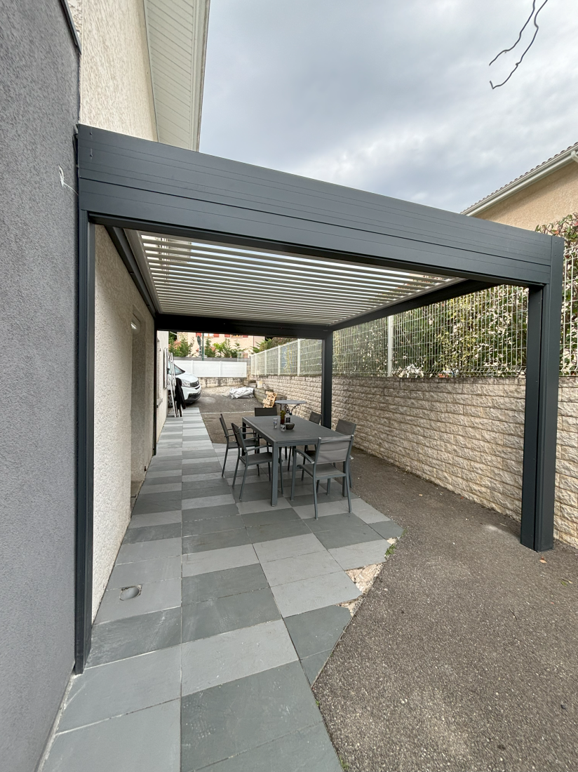 Pergola bioclimatique innovante