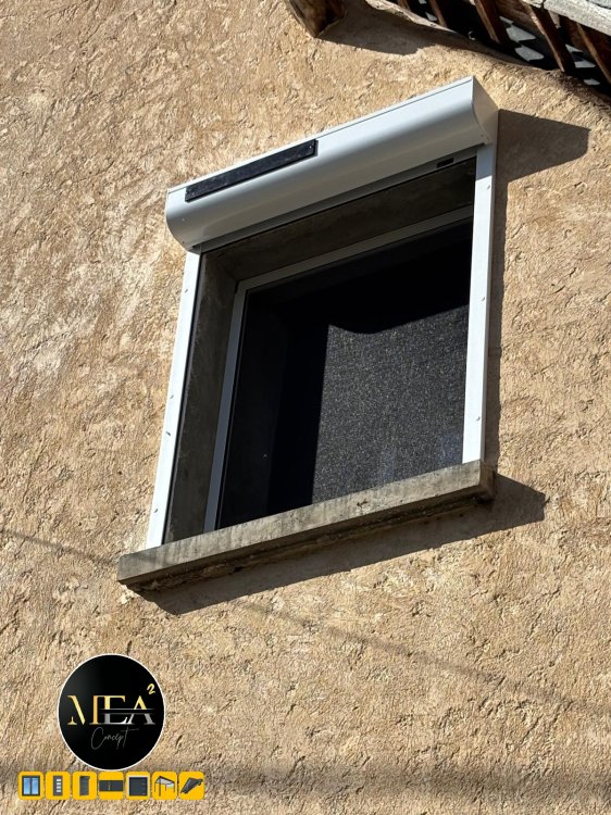 Volets solaires autonomes & moustiquaire