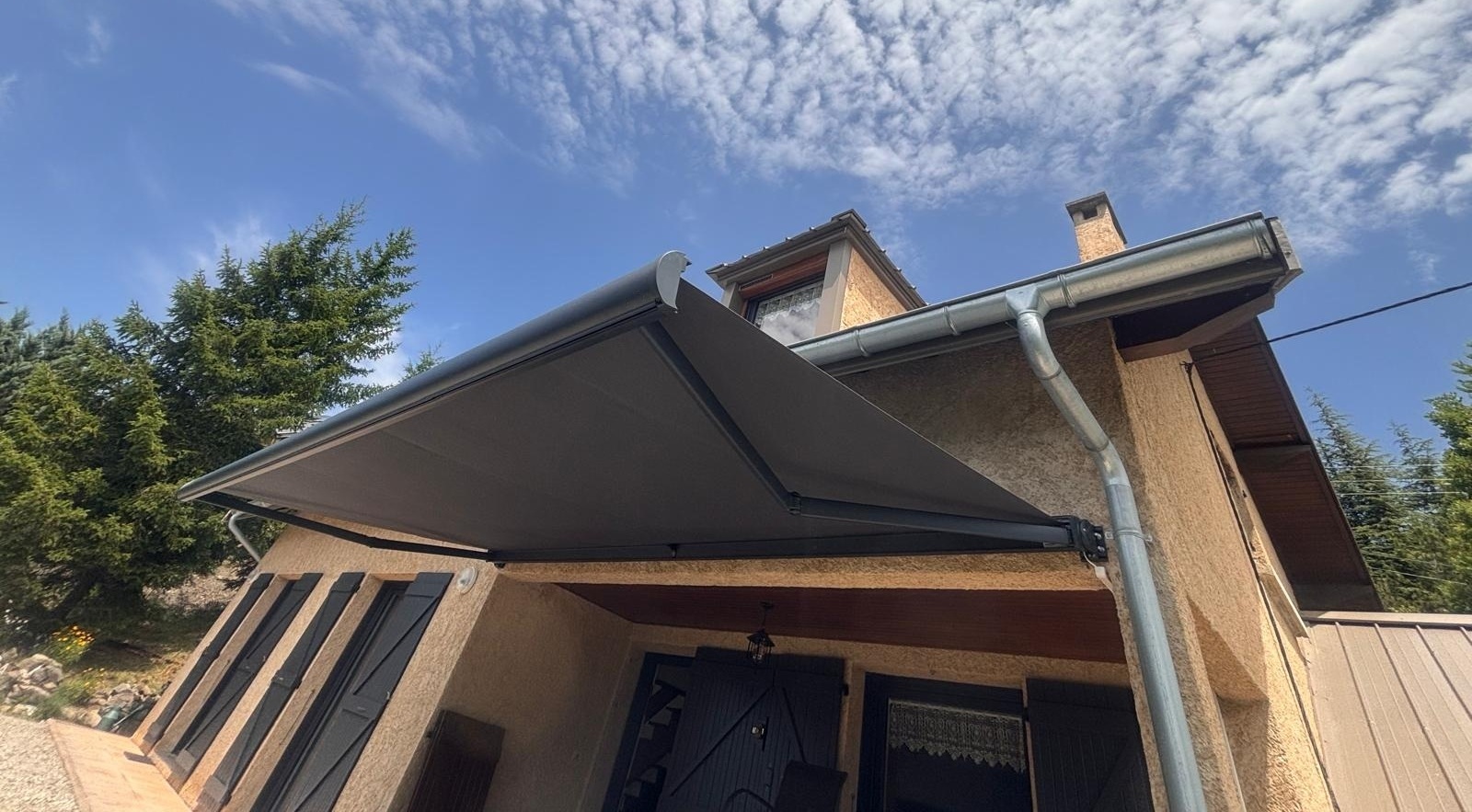 store banne Gap Embrun